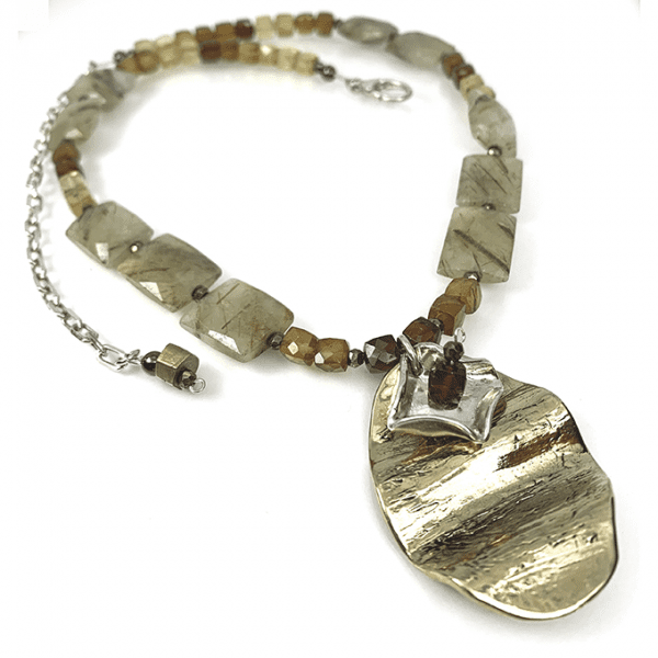 Oval and Flower Necklace
