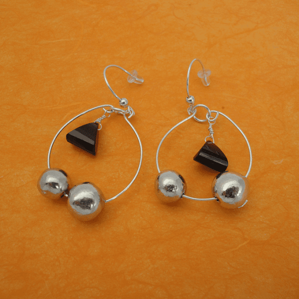 Pebble Collection Earrings, Garnet - Image 2