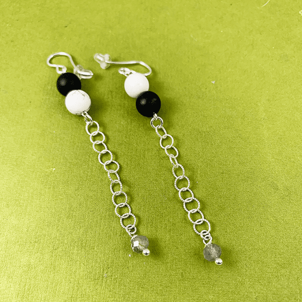 Noir & Blanche Earrings