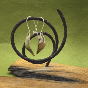 leaf earrings, Bronze