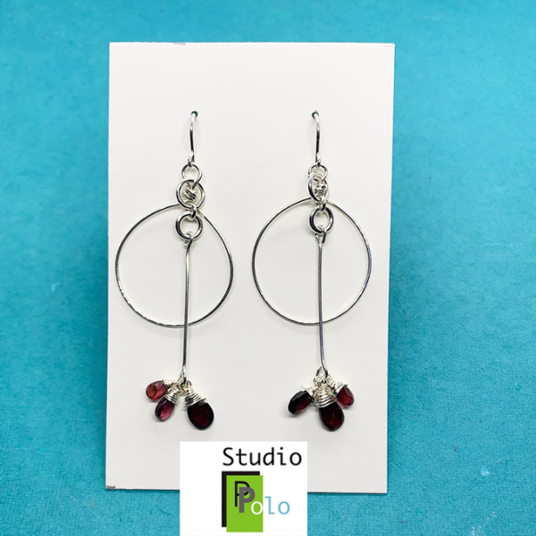 30013E Garnet Earrings